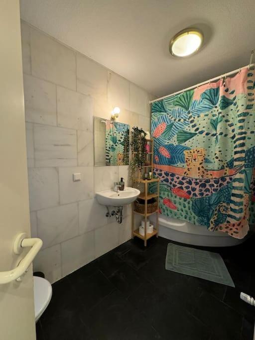 2 Raum City-Apartment 5Min Zum Hbf Grupello-2 Düsseldorf Zewnętrze zdjęcie