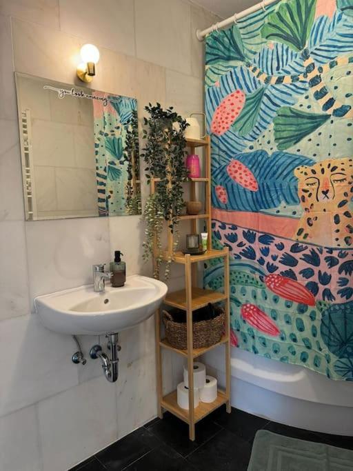 2 Raum City-Apartment 5Min Zum Hbf Grupello-2 Düsseldorf Zewnętrze zdjęcie